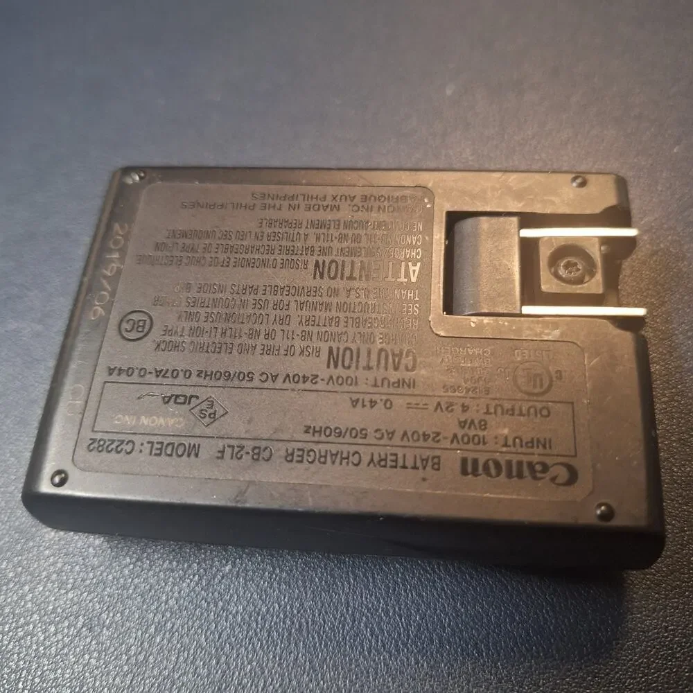 Canon cb 2lf